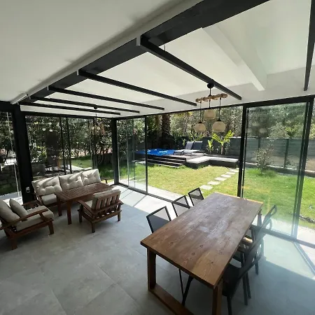 Oludeniz Luxury With Jacuzzi, Common Pool ヴィラ フェティエ