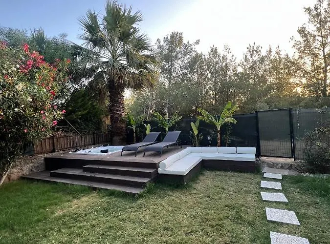 Oludeniz Luxury With Jacuzzi, Common Pool פאטהיה