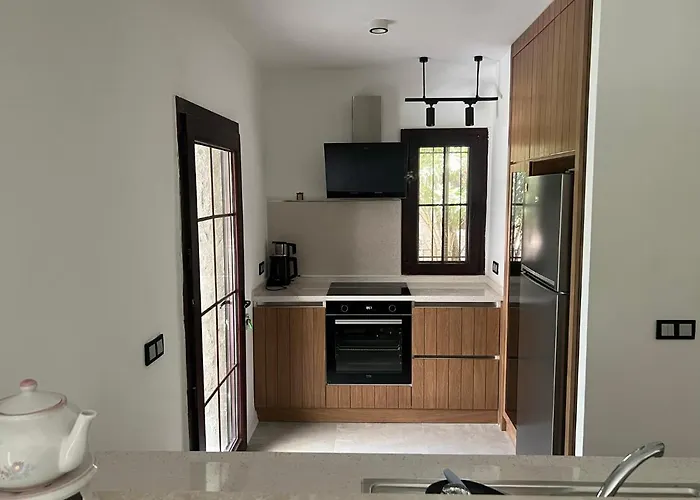 וילה Oludeniz Luxury With Jacuzzi, Common Pool *