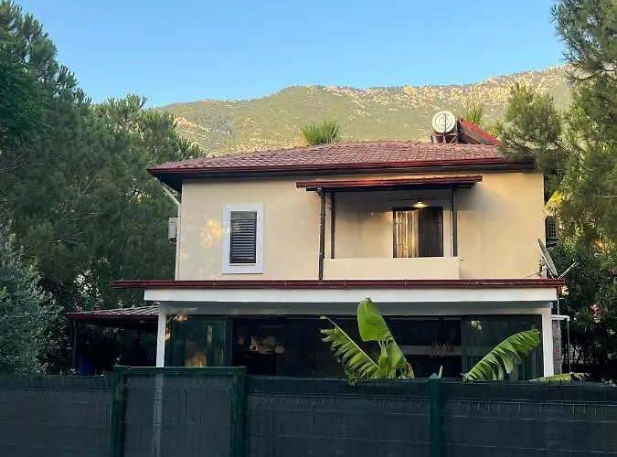 וילה Oludeniz Luxury With Jacuzzi, Common Pool פאטהיה