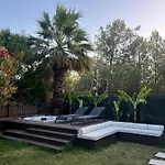 Oludeniz Luxury With Jacuzzi, Common Pool Villa *